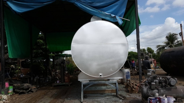 ถังน้ำมัน 20000 ลิตรมือสองสภาพสวยๆ ถังน้ำมัน 20000 ลิตรมือสองสภาพสวยๆ