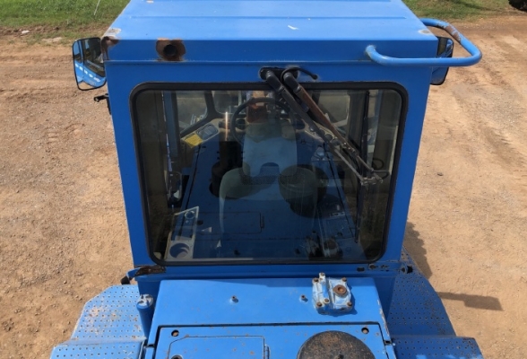 ขายรถตักล้อยาง CAT 936F รถนอกนำเข้าเองจากญี่ปุ่น สภาพสวยพร้อมใช้งาน มีVDOการทำงานครับ