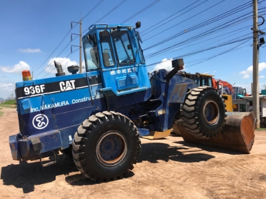 ขายรถตักล้อยาง CAT 936F รถนอกนำเข้าเองจากญี่ปุ่น สภาพสวยพร้อมใช้งาน มีVDOการทำงานครับ