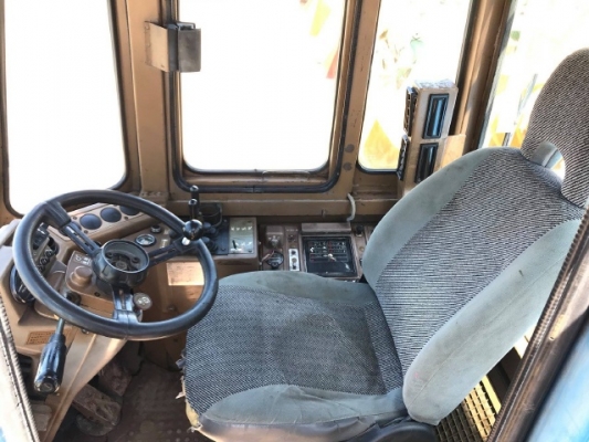 ขายรถตักล้อยาง CAT 936F รถนอกนำเข้าเองจากญี่ปุ่น สภาพสวยพร้อมใช้งาน มีVDOการทำงานครับ