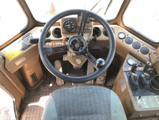 ขายรถตักล้อยาง CAT 936F รถนอกนำเข้าเองจากญี่ปุ่น สภาพสวยพร้อมใช้งาน มีVDOการทำงานครับ