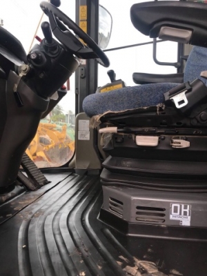 ขายรถตักล้อยาง HITACHI ZW250 (เทียบเท่าWA430-6) รถนอกนำเข้าเองจากญี่ปุ่น สภาพสวยพร้อมใช้งาน มีVDOการทำงานครับ ขายรถตักล้อยาง HITACHI ZW250 (เทียบเท่าWA430-6) รถนอกนำเข้าเองจากญี่ปุ่น สภาพสวยพร้อมใช้งาน มีVDOการทำงานครับ