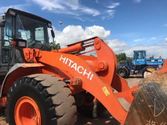 ขายรถตักล้อยาง HITACHI ZW250 (เทียบเท่าWA430-6) รถนอกนำเข้าเองจากญี่ปุ่น สภาพสวยพร้อมใช้งาน มีVDOการทำงานครับ ขายรถตักล้อยาง HITACHI ZW250 (เทียบเท่าWA430-6) รถนอกนำเข้าเองจากญี่ปุ่น สภาพสวยพร้อมใช้งาน มีVDOการทำงานครับ