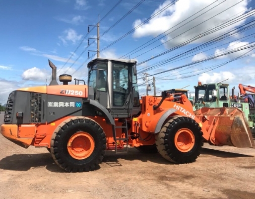 ขายรถตักล้อยาง HITACHI ZW250 (เทียบเท่าWA430-6) รถนอกนำเข้าเองจากญี่ปุ่น สภาพสวยพร้อมใช้งาน มีVDOการทำงานครับ ขายรถตักล้อยาง HITACHI ZW250 (เทียบเท่าWA430-6) รถนอกนำเข้าเองจากญี่ปุ่น สภาพสวยพร้อมใช้งาน มีVDOการทำงานครับ