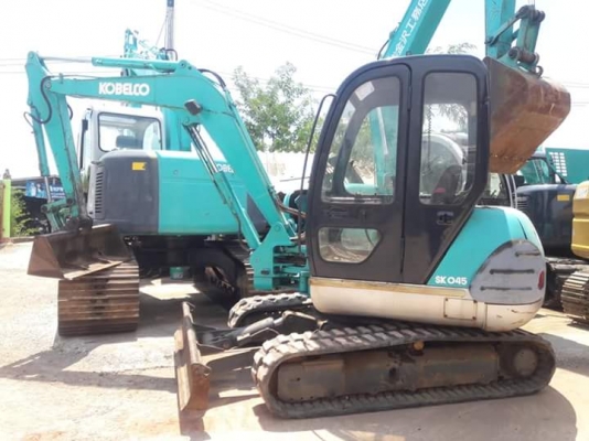 ขายจ้า..KOBELCO SK045 เก่านอกแท้...สภาพดี...เดิมๆๆ  6,XXX  ชั่วโมง  เครื่องปั๊มดี  พร้อมใช้ ..โทร 089-3818694  จ๊อย..