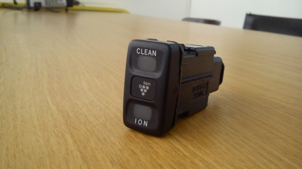 สวิทช์ CLEAN-ION ของรถTOYOTA แท้