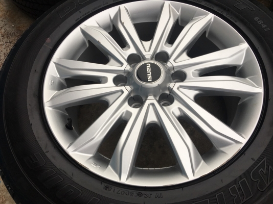 ล้อแม็กพร้อมยางป้ายแดง NEW ISUZU D-MAX 1.9 Blue Power ขอบ 18 รุ่นใหม่ล่าสุด Bridgestone 255-60-18 ปี 18
