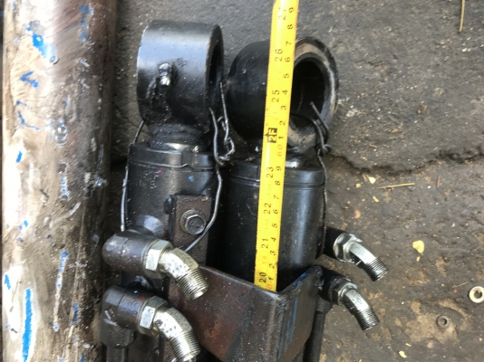 ขายกะบอกไฮดรอลิก แกน โต 45 มิล ยาว 60 Cm ขายกะบอกไฮดรอลิก แกน โต 45 มิล ยาว 60 Cm