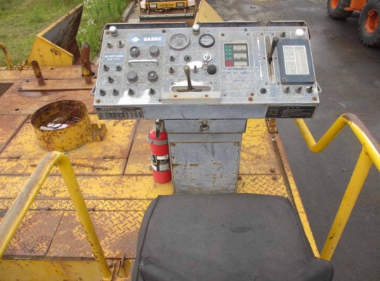 ขายรถปูยางล้อแทรค HA60C 061-4194021 ภู