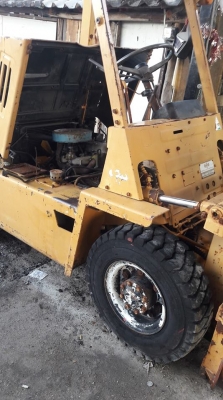 โฟคลิฟ เก่าญี่ปุ่น  Komatsu FD20 ยก 2 ตัน  เสาสูง 3 เมตร  ดีเซล