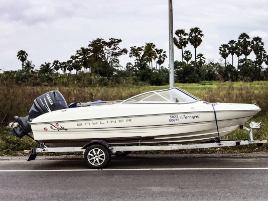 เรือ Bayliner 18 ฟุต มีทะเบียน เรือ Bayliner 18 ฟุต มีทะเบียน
