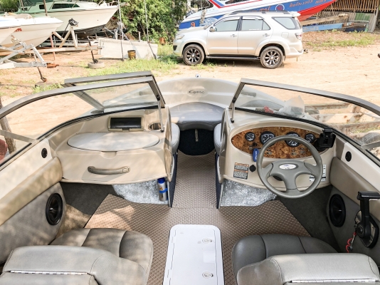 เรือ Bayliner 18 ฟุต มีทะเบียน