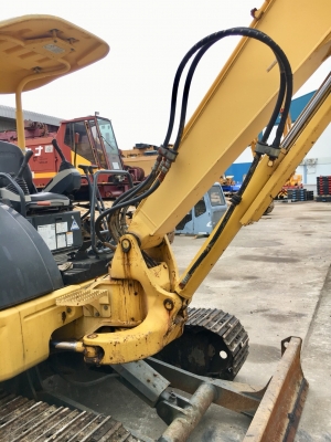 Komatsu PC40MR-2 * มีลายหัวเจาะ นำเข้าจากญี่ปุ่น โทร. 080-6565422 (หนิง)