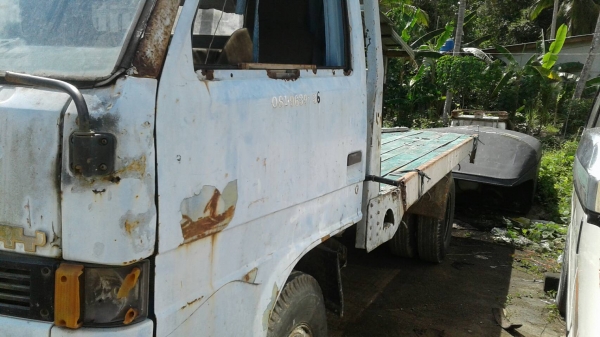 ขาย6ล้อ 115แรง ปี38 isuzu