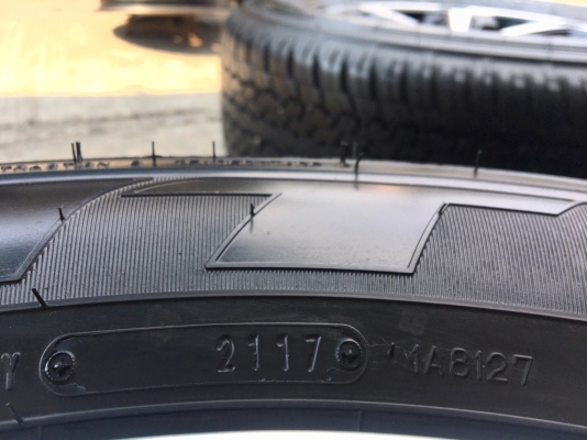 ล้อแม็กป้ายแดง TOYOTA REVO TRD ขอบ 17 พร้อมยางป้ายแดง 265-65-17 Dunlop ล้อแท้ สวยๆ