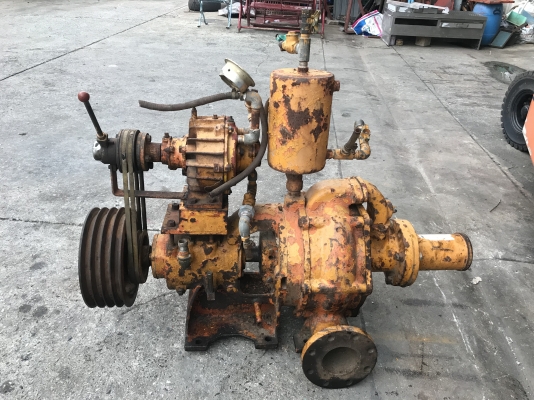 ขายหัวปั๊มน้ำหอยโข่งดับเพลิงเก่าญี่ปุ่น Yokota pump made in Japan ขนาดเข้า 4นิ้ว ออก 4นิ้ว มีระบบทดรอบกำลัง สภาพเดิมๆจอดนาน ตัวใหญ่ น้ำแรง