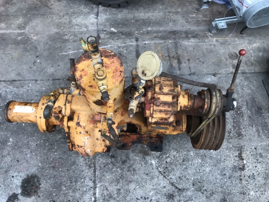 ขายหัวปั๊มน้ำหอยโข่งดับเพลิงเก่าญี่ปุ่น Yokota pump made in Japan ขนาดเข้า 4นิ้ว ออก 4นิ้ว มีระบบทดรอบกำลัง สภาพเดิมๆจอดนาน ตัวใหญ่ น้ำแรง