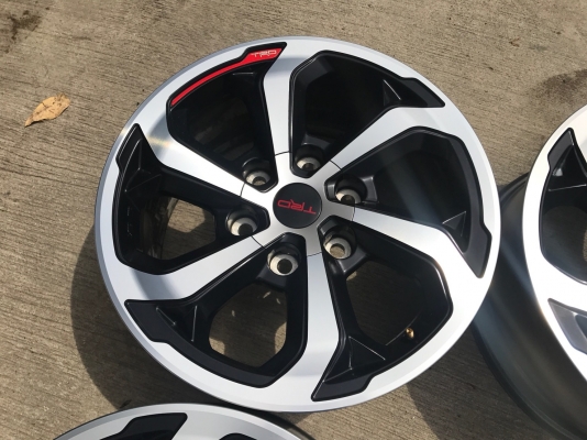 ล้อแม็กป้ายแดง TOYOTA REVO TRD ขอบ 17