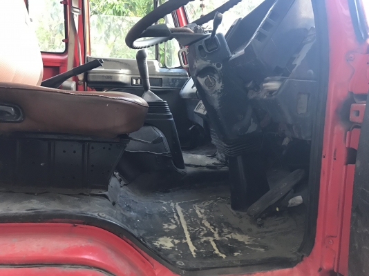 ขายหกล้อใหญ่ ISUZU FTR32LR 195