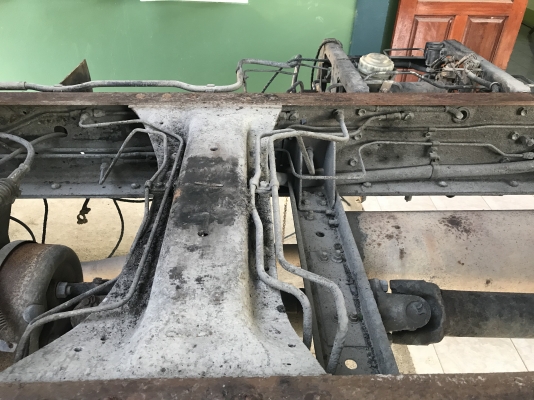 ขายหกล้อใหญ่ ISUZU FTR32LR 195