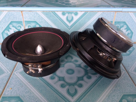 ลำโพง6.5นิ้ว SAK ขาย 550 บาท ทุกชิ้นใช้งานปกติสภาพสวย สนใจ0892425454 อยู่สระบุรีส่งได้ค่าส่งคุยกัน