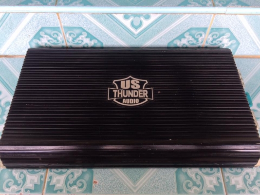แอมป์คลาสเอบี2ch US THUNDER มือสองสภาพเดิมๆไม่เคยซ่อม ไม่มีฝาหลัง ใช้งานปกติ เสียงดีมากๆ ขับกลางแหลม6-8ดอกได้ ขาย 1950 บาท สนใจ0892425454 อยู่สระบุรีส่งได้ค่าส่งคุยกัน