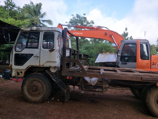 ขายรถแบคโฮ hitachi ZX 200-1 ขายรถแบคโฮ hitachi ZX 200-1