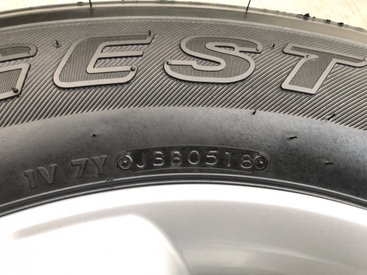 ล้อแม็กป้ายแดง Toyota Revo ขอบ17 พร้อมยางป้ายแดง 265-65-17 Bridgestone ปี 18 ตุ่มเด้ง เสันสีชัด