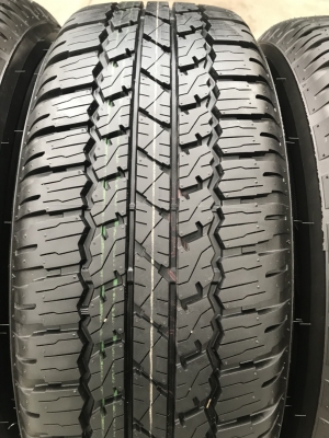 ยางป้ายแดง Bridgestone 265-65-17 ปี 18 ตุ่มเด้งๆ เส้นสีชัด