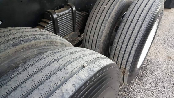 ขาย 360 ปี 55 ดั้มสามมิตร แม่ลูก 3 เพลา