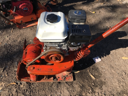 แท่นตบดินพร้อมใช้ 6000฿