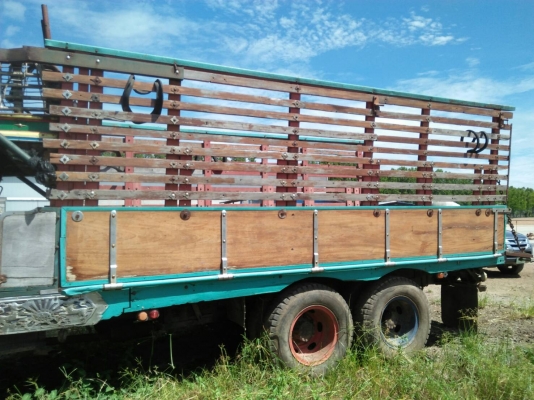 ขาย ISUZU หน้ายาว สองเพลา เครื่อง 175 แรง กระบะไม้