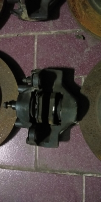 ปั้มเบรค R32 หน้าหลัง ผ้าเบรคยังหนาอยู่