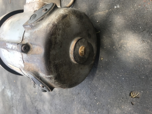 ขายมอเตอร์ถ่าน 1 แรง ไฟ220 เดิมๆ สภาพพร้อมใช้งาน ขายมอเตอร์ถ่าน 1 แรง ไฟ220 เดิมๆ สภาพพร้อมใช้งาน