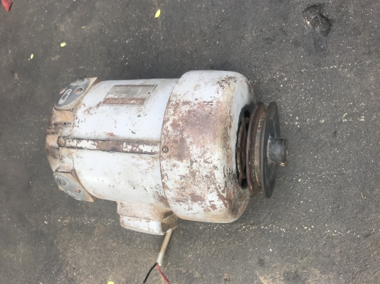 ขายมอเตอร์ถ่าน 1 แรง ไฟ220 เดิมๆ สภาพพร้อมใช้งาน ขายมอเตอร์ถ่าน 1 แรง ไฟ220 เดิมๆ สภาพพร้อมใช้งาน