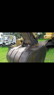 ขายรถแบคโฮ KOMATSU PC200-6 เอกสารอินวอย รบบไฟเต็ม เครื่องคัมมิน ราคา 950000 ขายรถแบคโฮ KOMATSU PC200-6 เอกสารอินวอย รบบไฟเต็ม เครื่องคัมมิน ราคา 950000