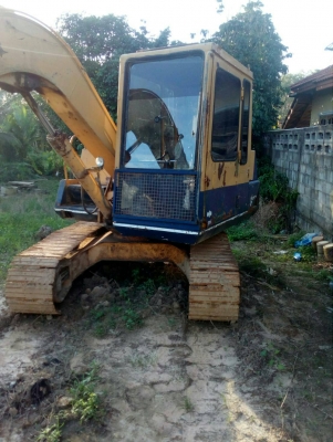 ขายรถแบคโฮ KOMATSU PC60-5 แอร์พร้อม หัวคีปพร้อมบุ้งกี๋ ราคา 470000