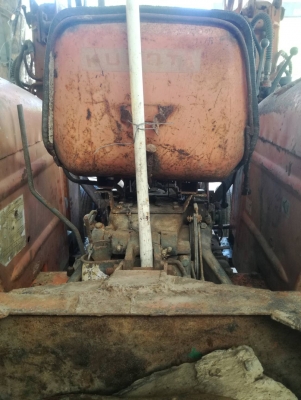 รถตักพร้อมใช้งาน