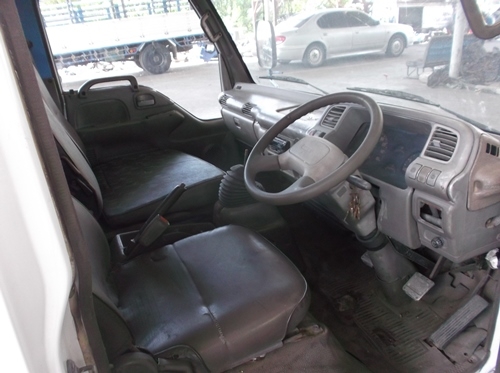 ขายหัว NPR 120 แรง  24V  อุปกรณ์ครบ  หัวนอกติดแชสซี