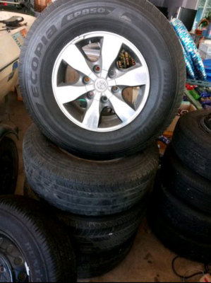 ล้อแม็คพร้อมยางวีโก้6รู ขอบ16ทั่งชุด ยางปี16.