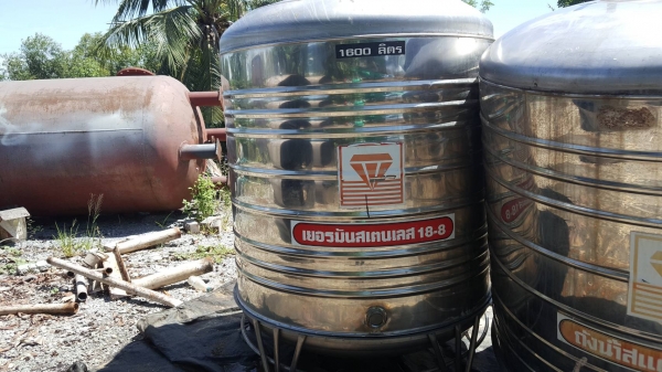 ถังน้ำสแตนเลสขนาด 1600 ลิตรตราเพชรมือสองสวยๆ ถังน้ำสแตนเลสขนาด 1600 ลิตรตราเพชรมือสองสวยๆ