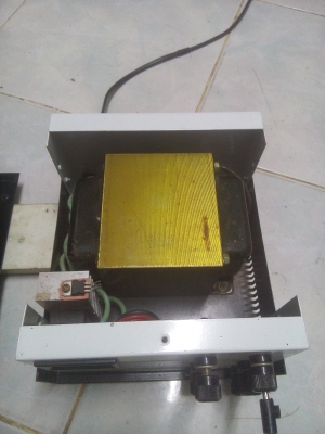 เครื่องแปลงไฟ