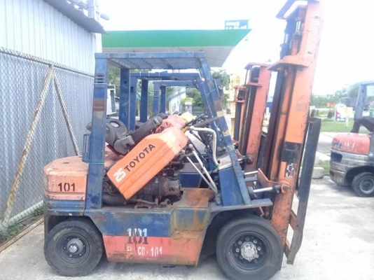 ขายรถยกมือสองตามสภาพ