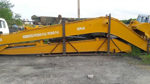 บูม/อาร์ม ยาวสำหรับรถขุด KAMATSU  PC200 รุ่น 7/8 สินค้าใหม่ยังไม่ได้ใช้งาน ยาว 50 ฟุต