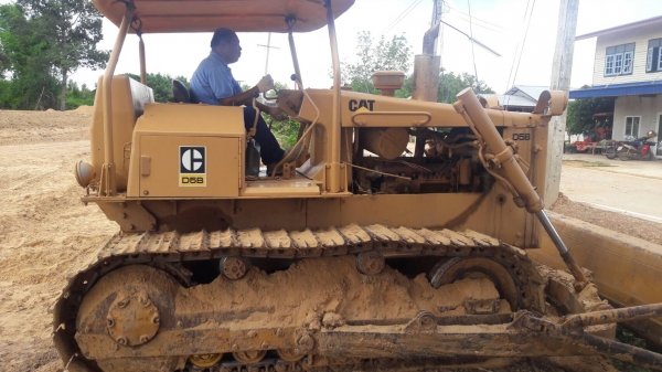 Catterpillar D5B ตีนไก่ หัวฉีดซัมเมอร์ ช่วงล่างดี เครื่อง 44V เต็มพร้อมลุย