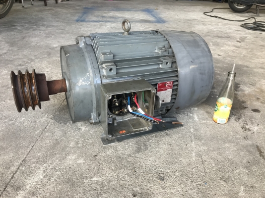 ขายมอเตอร์ไฟฟ้า Brook 15HP. 380V 1450rpm. 4pole made in England สภาพสวยหมุนนิ่มเดิมๆ พร้อมใช้งาน