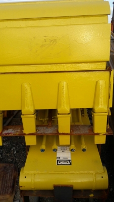 บูม/อาร์ม ยาว สำหรับรถขุด KOBELCO รุ่น SK120-3 สินค้าใหม่ ยังไม่เคยใช้งาน ยาว40 ฟุต ขายราคาถูก บูม/อาร์ม ยาว สำหรับรถขุด KOBELCO รุ่น SK120-3 สินค้าใหม่ ยังไม่เคยใช้งาน ยาว40 ฟุต ขายราคาถูก