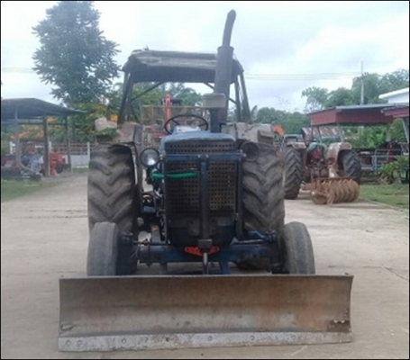 ขายรถไถฟอร์ด6600 มีใบดัน กับผานพรวน ขายรถไถฟอร์ด6600 มีใบดัน กับผานพรวน