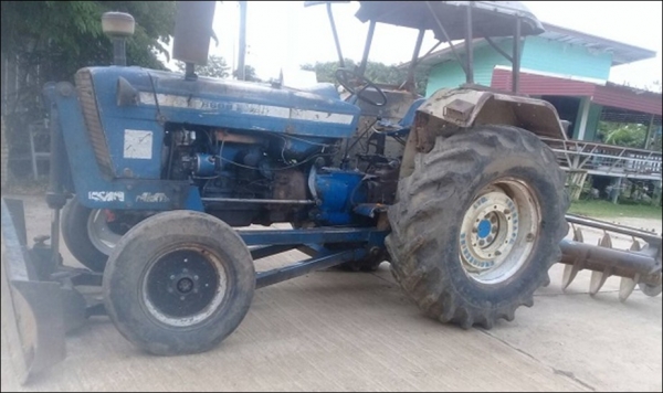 ขายรถไถฟอร์ด6600 มีใบดัน กับผานพรวน ขายรถไถฟอร์ด6600 มีใบดัน กับผานพรวน