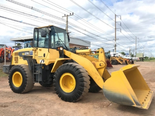 ขายรถตักล้อยาง KOMATSU WA270-5 รถนอกนำเข้าเองจากญี่ปุ่น สภาพสวยพร้อมใช้งาน มีVDOการทำงานครับ
